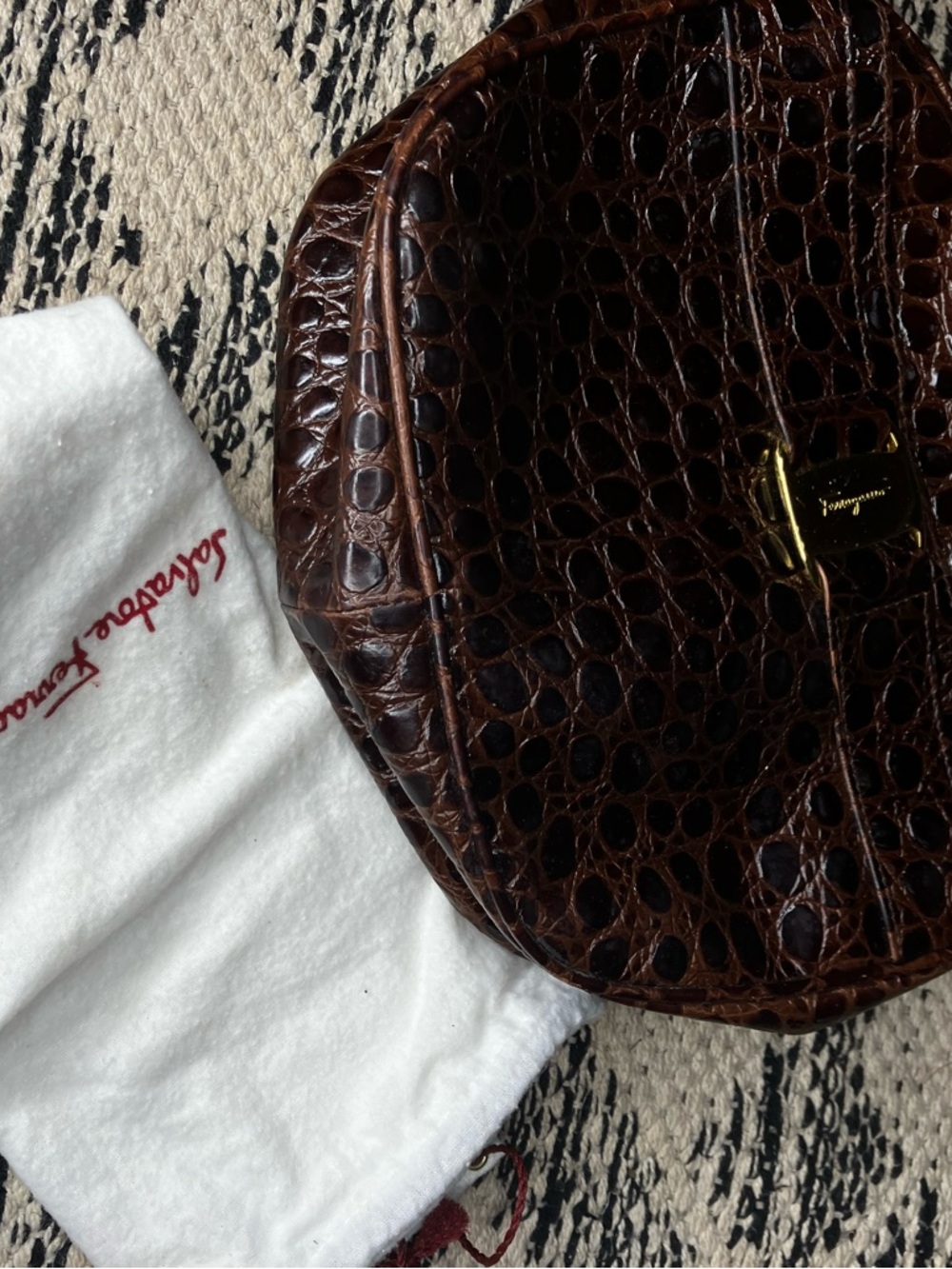 Salvatore Ferragamo VTG Vara leather bag - Picture 3 of 5